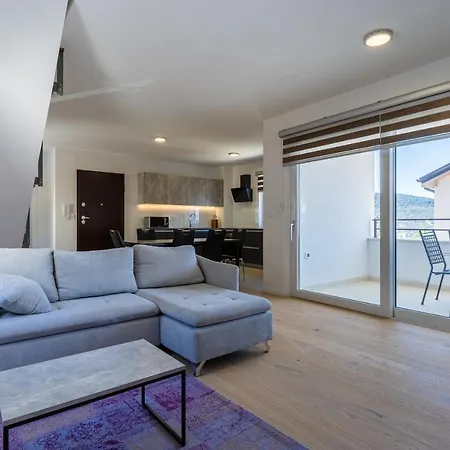 Island Deluxe * Cres